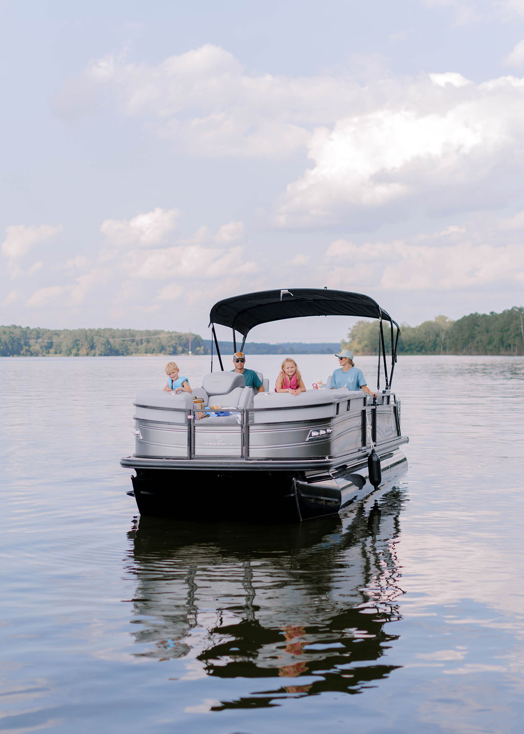 REGENCY Boat Tour Eva Shockey